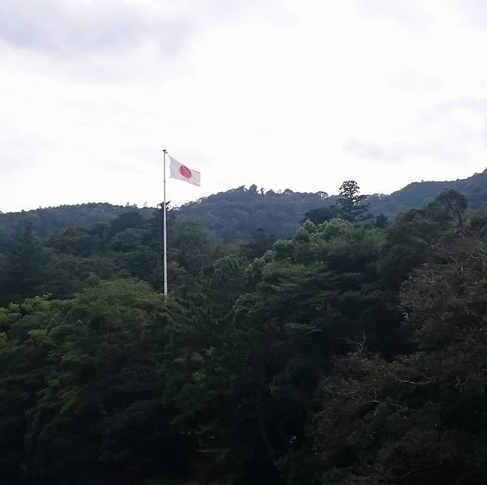 石本 秀雄