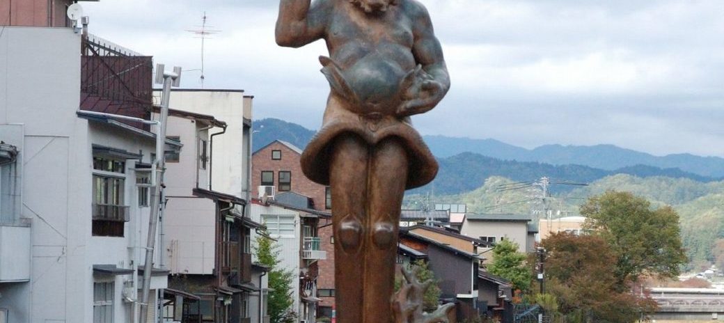 出雲の神様が、何故高山に!