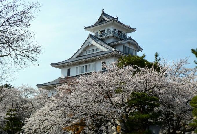 【城の歴史49】城好き日本人が望んだ城郭の再建